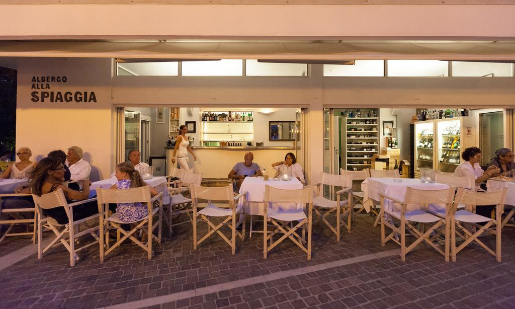 גראדו Albergo Alla Spiaggia מראה חיצוני תמונה